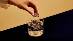 Zo laat je goud- en zilversieraden thuis weer stralen