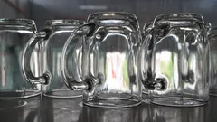 Waarom je glazen niet ondersteboven moet laten drogen in de keuken