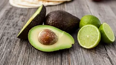 Onderzoek bevestigt: avocado helpt bij het verminderen van buikvet